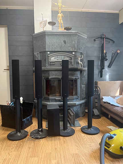 Kaiuttimet LG