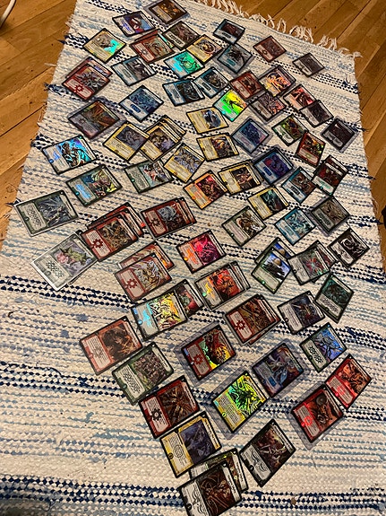 Duel masters kortteja, tuhansia erilaisia