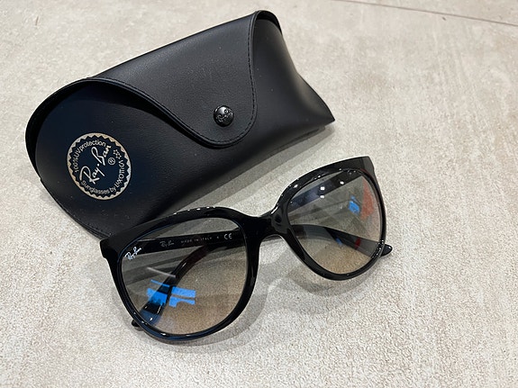 UUDET RayBan aurinkolasit