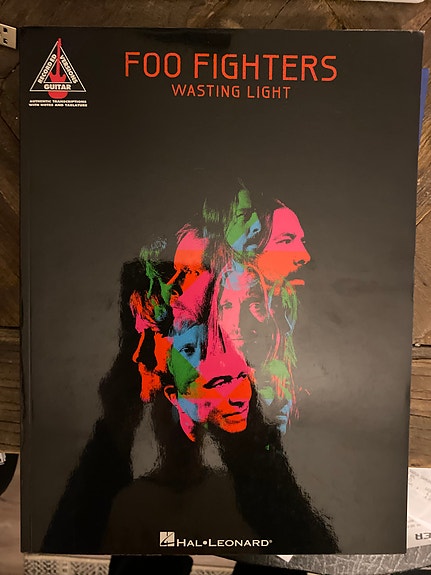 Foo Fighters Wasting Light HAL LEONARD