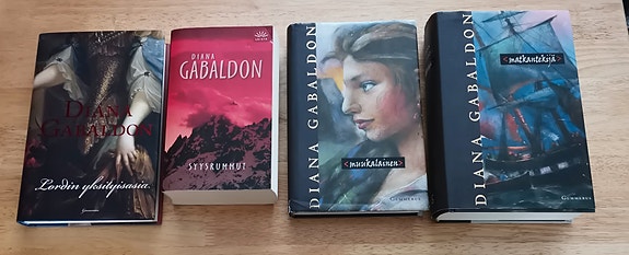 Diana Gabaldon  kirjoja
