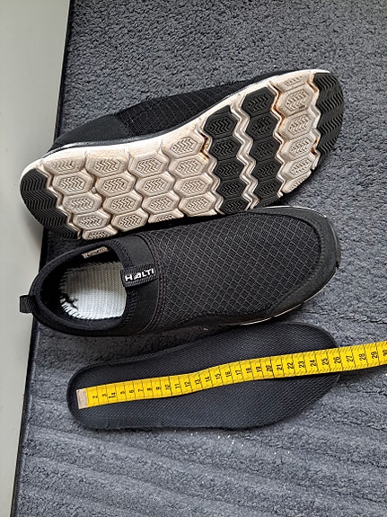 Halti sneakerit