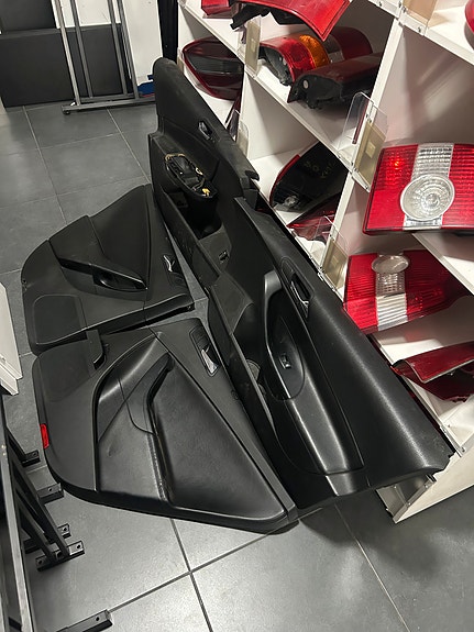 Volkswagen passat B6 oviverhoilut