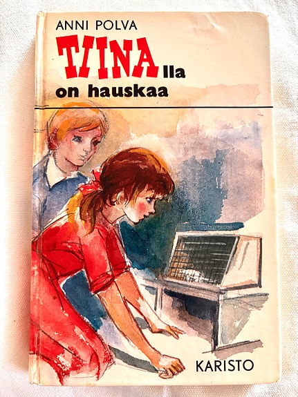 Anni Polva Tiinalla on hauskaa