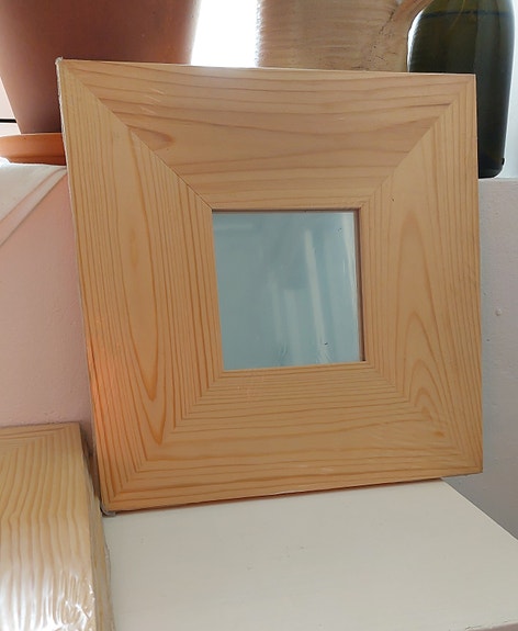Pieni, kehystetty peili IKEA 4 kpl yhteensä 15 e