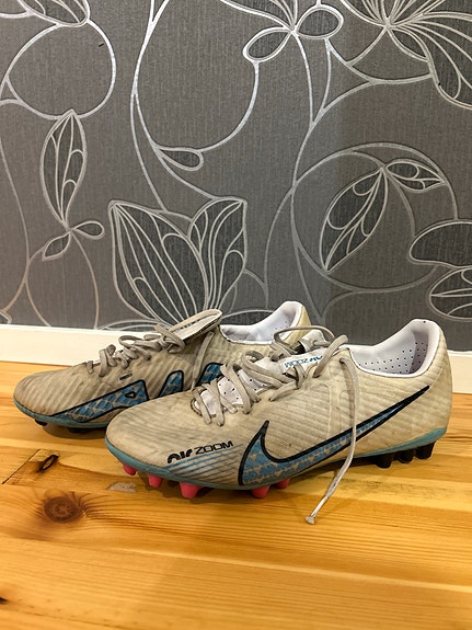Nike Mercurial nappikset