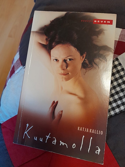 Katja Kallio: Kuutamolla