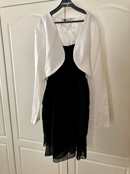 Hihaton juhlamekko ja bolero 158 / 170 cm