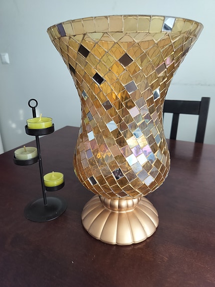 Myydään Partylite Hurrikaani