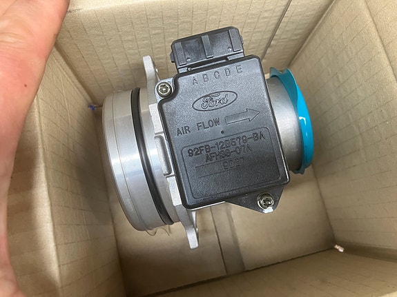 Ford Escort/Fiesta 1.4 8V/1.6 16V Ilmamassamittari Alkuperäinen 92-95