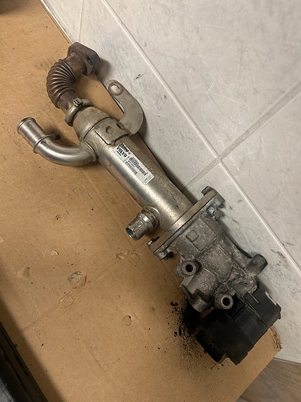 Volvo V70 mk3 2.0 dieselin EGR venttiili
