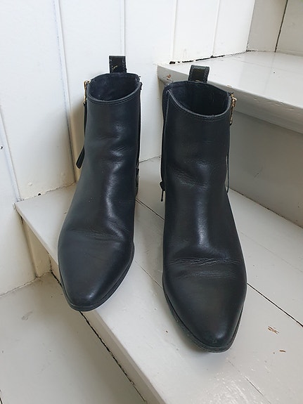 DEPECHE mustat nilkkurit 39
