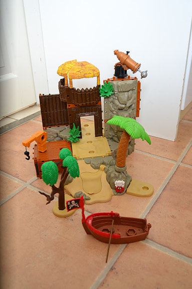 Fisher Price imaginext Pirate's Island ja linnan rakennusosia + merirosvolaiva