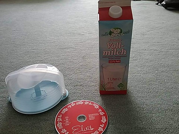 Tupperware astia mini kakkukupu