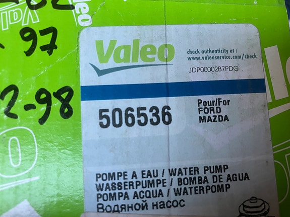 Mazda 323/626/Premacy 1.8/2.0 Vesipumppu 92-05