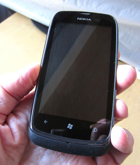 NOKIA 610 Windows -puhelin
