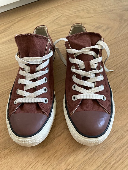 Ruskeat Converse All Star kengät