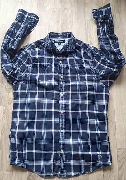 Tommy Hilfiger kauluspaita
