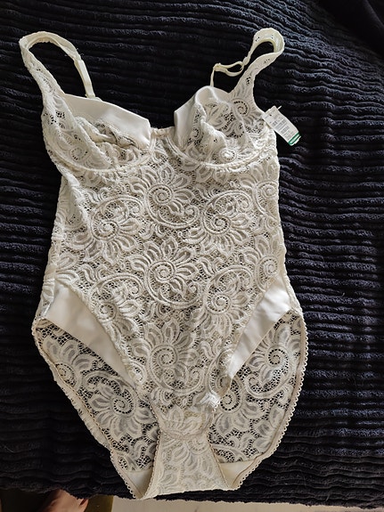 Marks & Spencer pitsibody