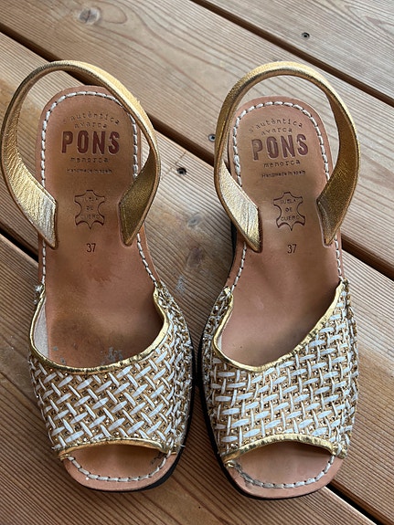 Pons nahkasandaalit