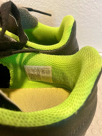 Adidas turf futiskengät koot 32 ja 33