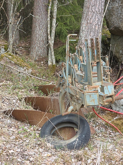 Fiskars 3 siipiset kyntöaurat