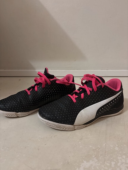 Sisäpelikengät lasten Puma koko 33