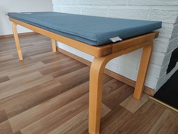 Artek 153a penkin istuintyyny