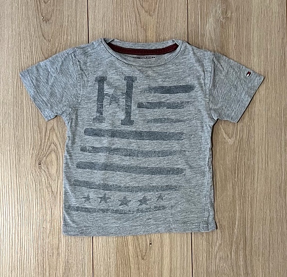Lasten Tommy Hilfiger t-paita, koko 92