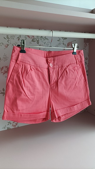 Korallinväriset Vilan shortsit XS