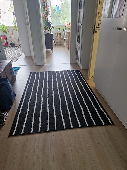 Mustavalkoinen matto