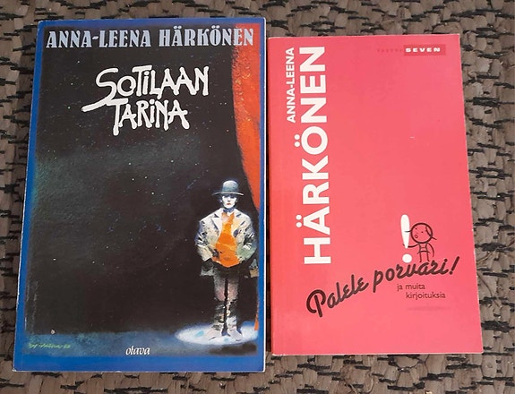 Anne-Leena Härkönen: Sotilaan tarina, Palele porvari ja muita kirjoituksia
