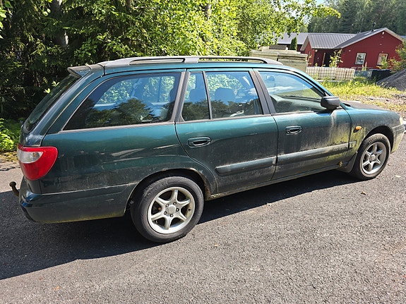 Mazda 626 -00 farmari varaosiksi