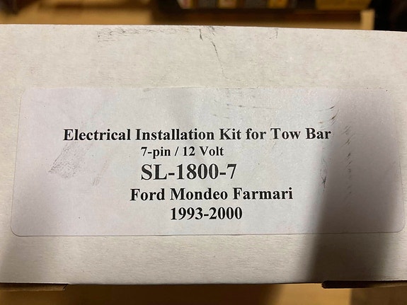 Sähköasennussarja vetokoukulle Ford Mondeo farmari, vm. 1993-2000