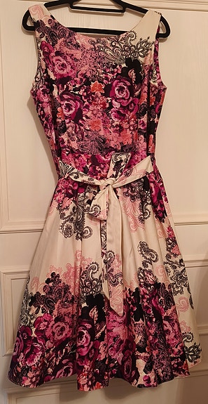 Lady Vintage juhlamekko