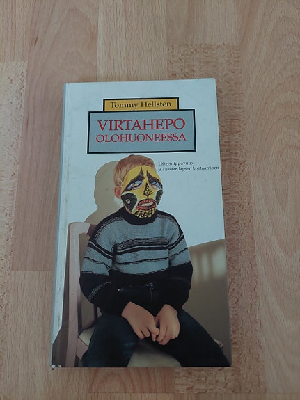 Virtahepo olohuoneessa