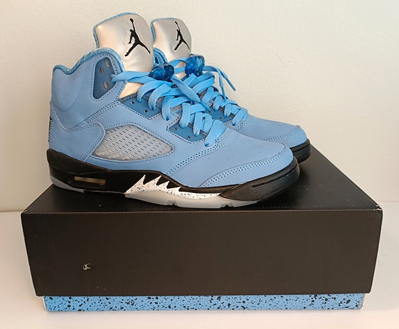 Air Jordan 5 Retro UNC University Blue
