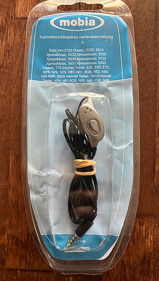 Kannettava handsfree vastauspainikkeella
