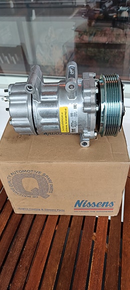 Ilmastoinnin kompressori Peugeot/Citroen 2.0 HDI
