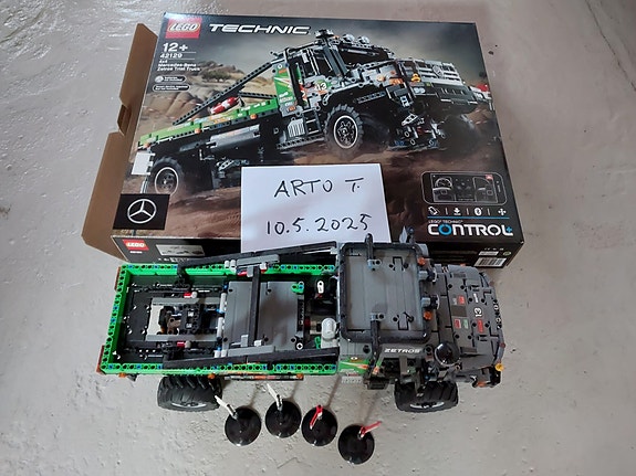 Lego 42129 4X4 Mercedes-Benz Zetros