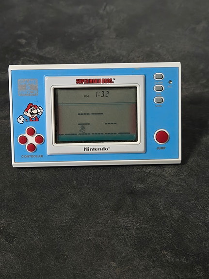 Game & Watch: Super Mario Bros. (vintage Nintendo)