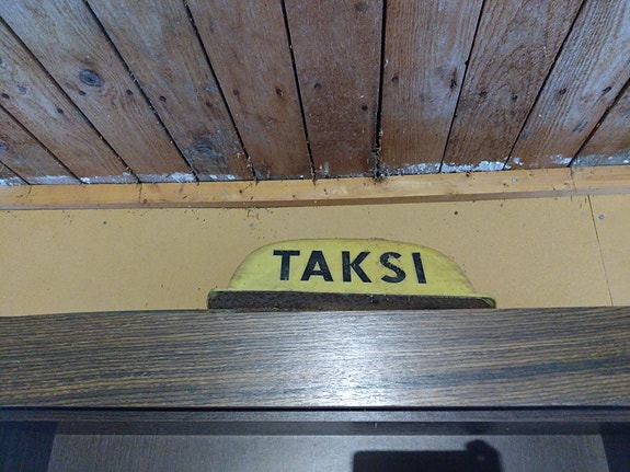 Vanha Taxi kyltti