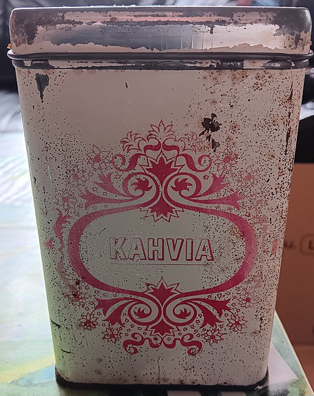 Vanha kahvi pelti purkki