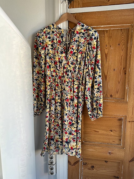Product image 1 of 10