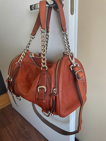 DKNY ruskea laukku