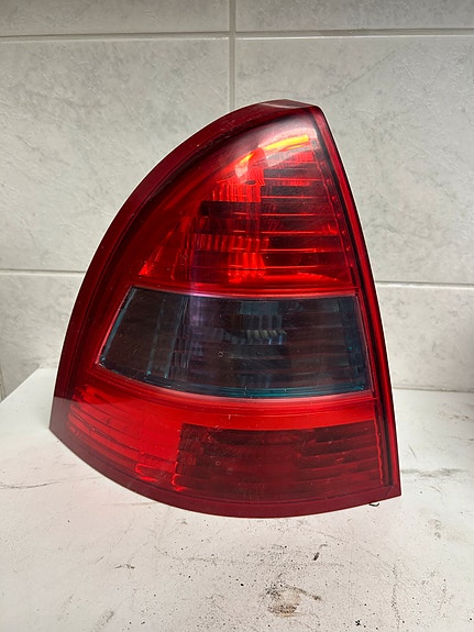 Citroen C5 II vasen sedan takavalo