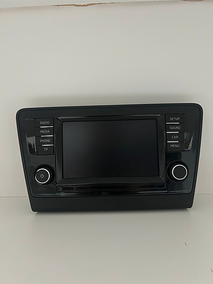 Skoda Rapid radion näyttö