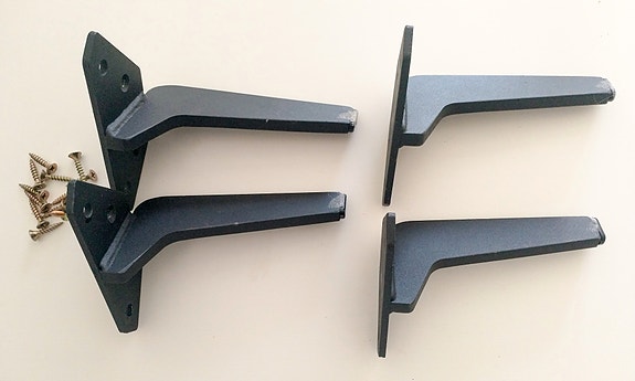 Mustat sohvan jalat 16cm