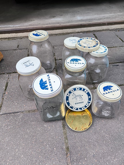 Karhulan ja Riihimäen lasitölkkejä
