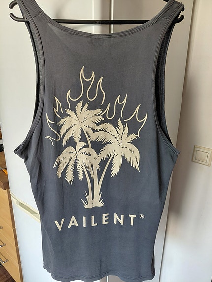 Vailent hihaton T paita